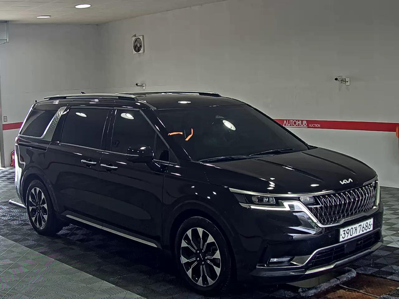 2023 - kia carnival