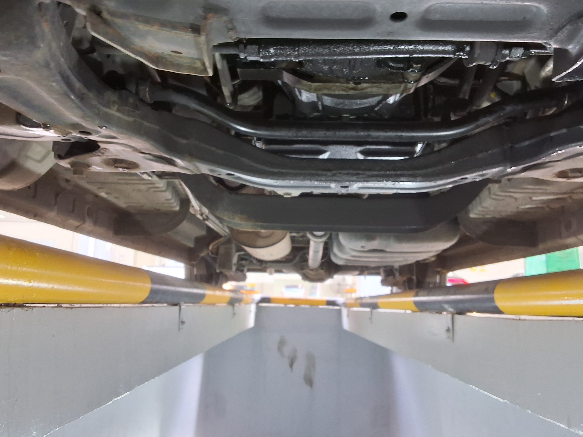 2012 - hyundai grand starex