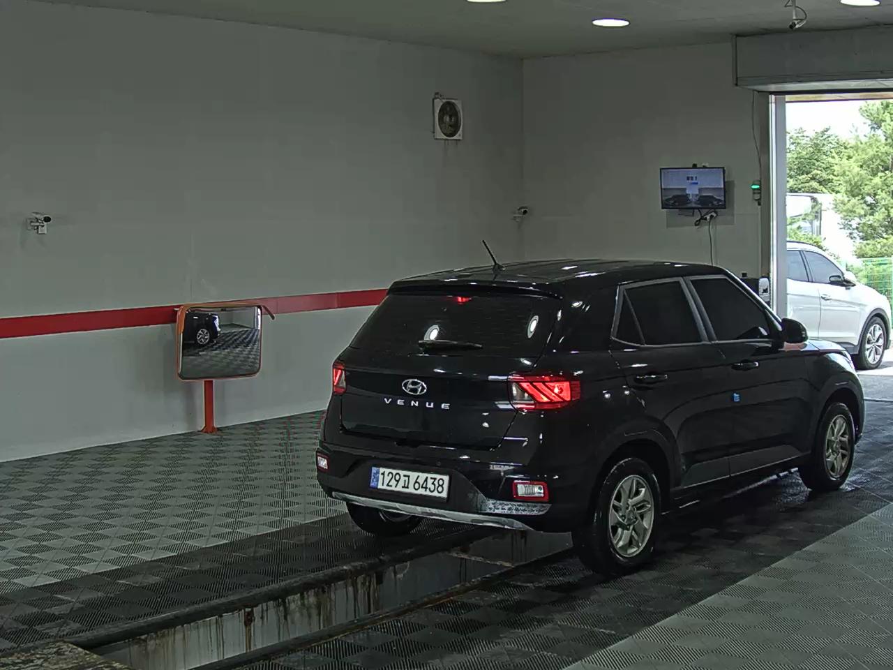 2020 - hyundai venue
