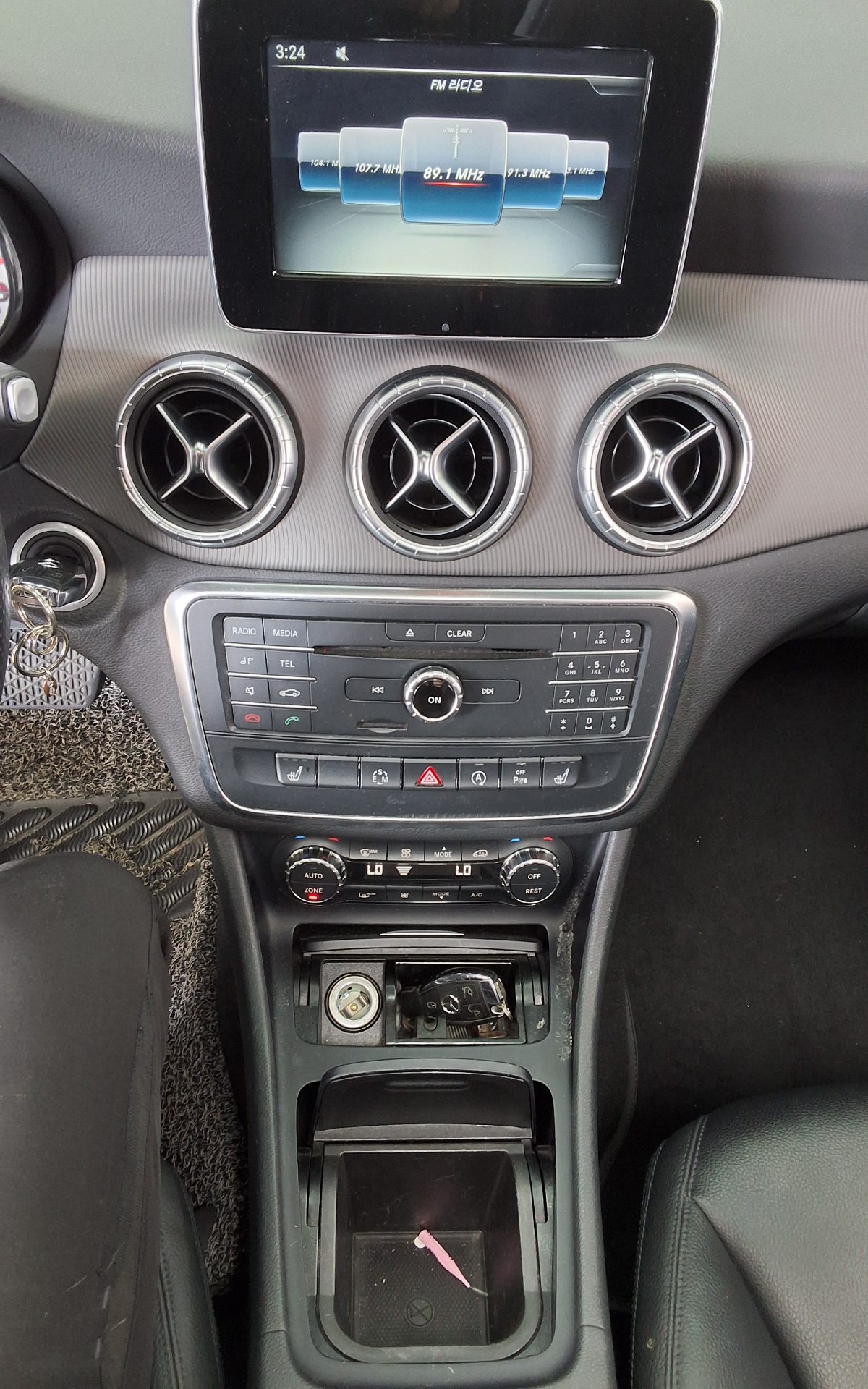 2015 - mercedes-benz cla200