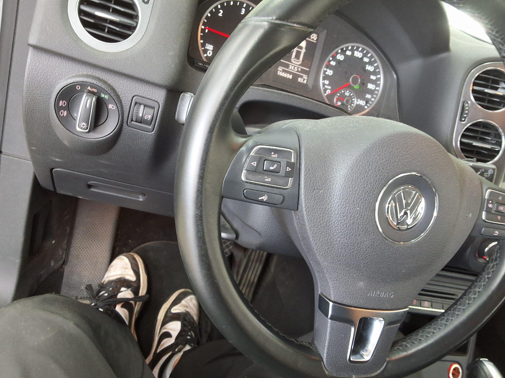 2015 - volkswagen tiguan