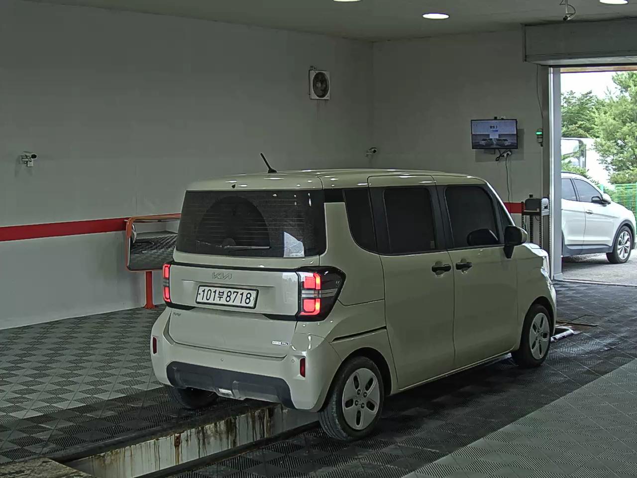 2023 - kia ray