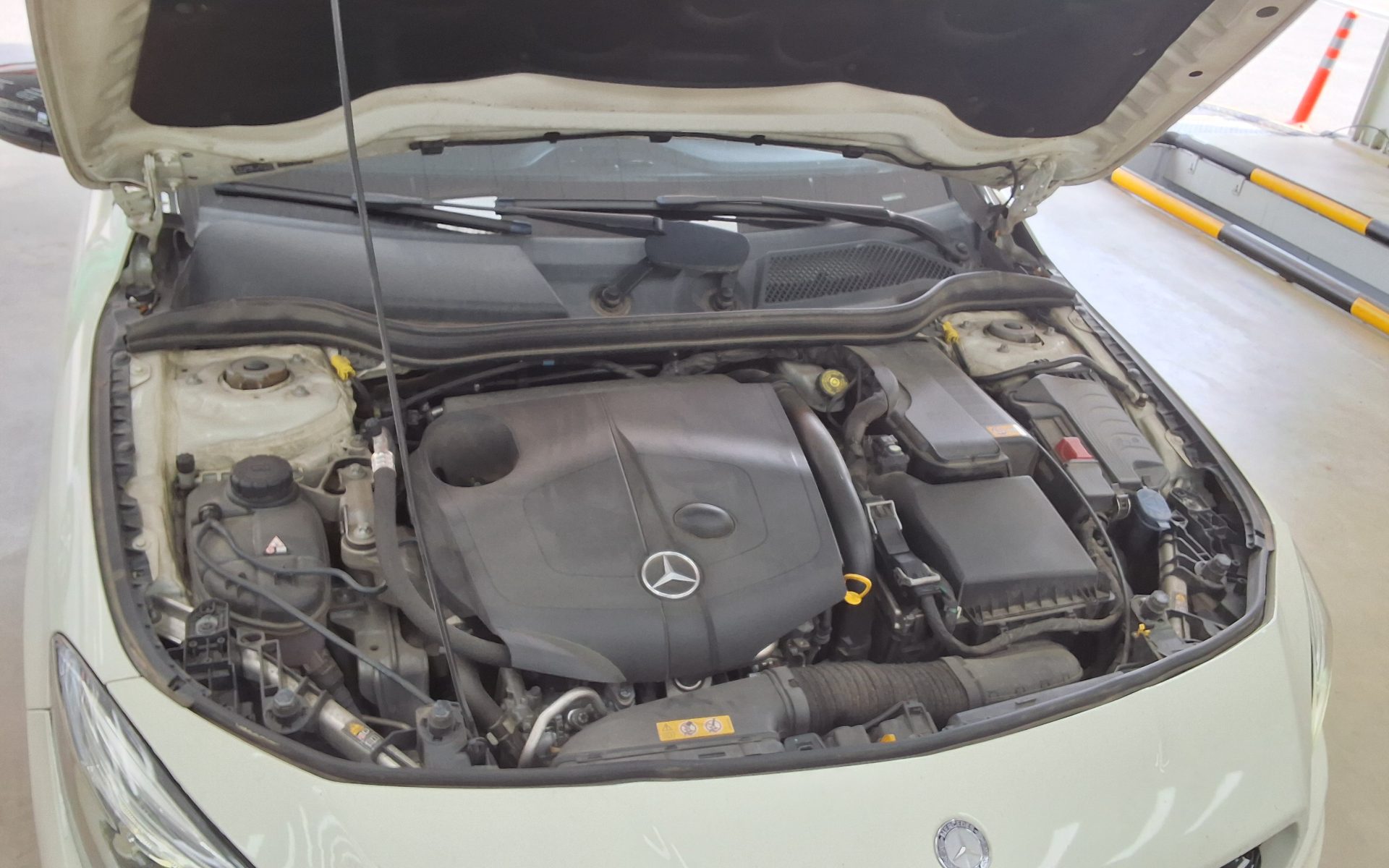 2015 - mercedes-benz cla200
