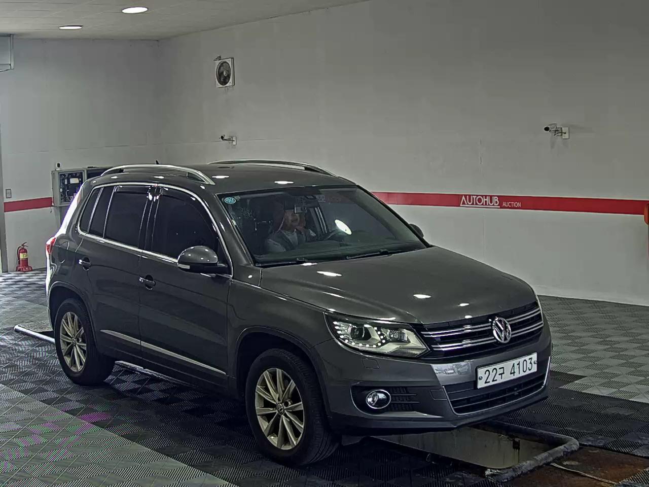 2015 - volkswagen tiguan