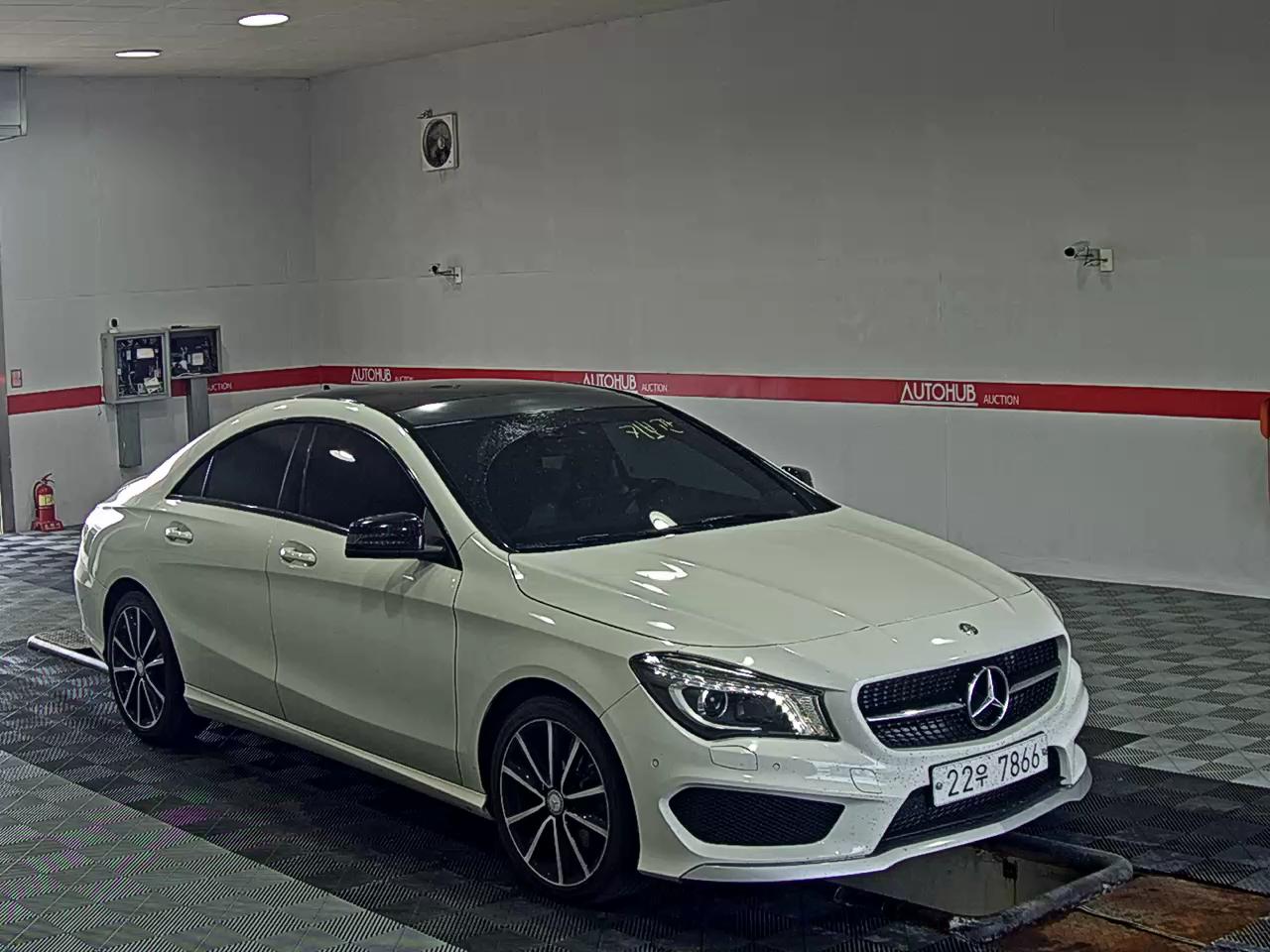 2015 - mercedes-benz cla200