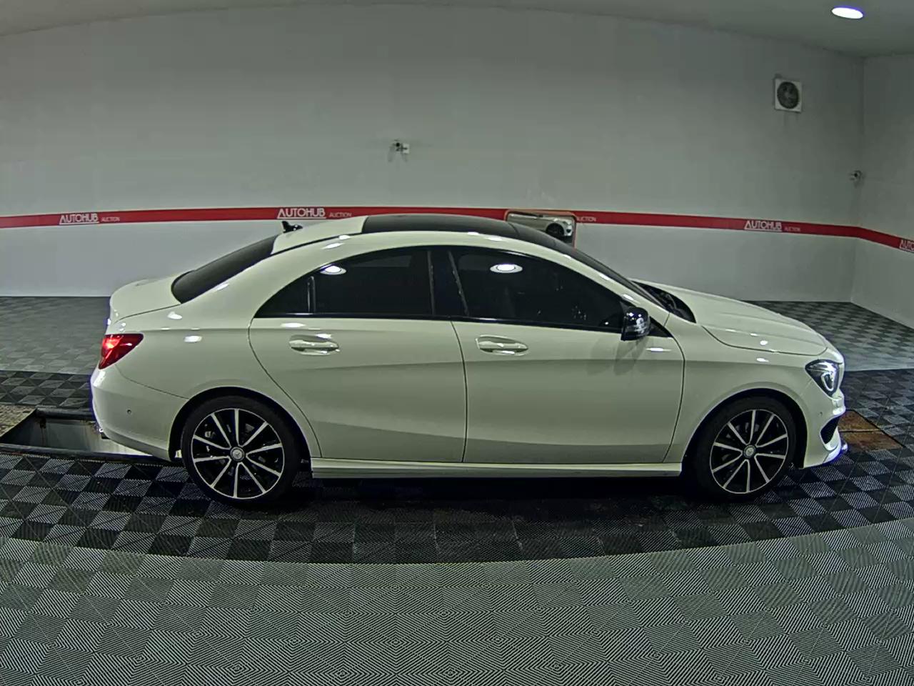 2015 - mercedes-benz cla200