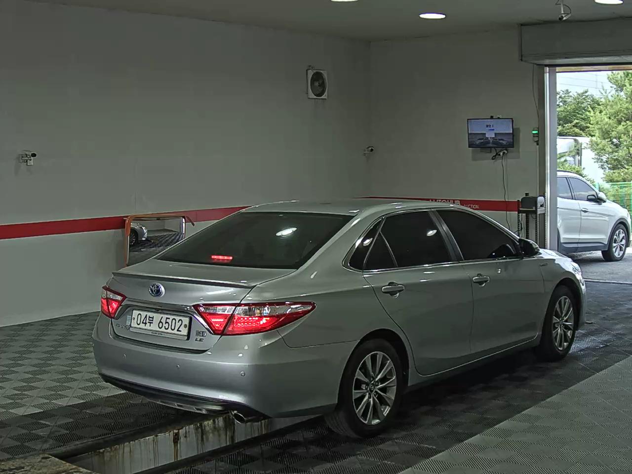 2017 - toyota camry