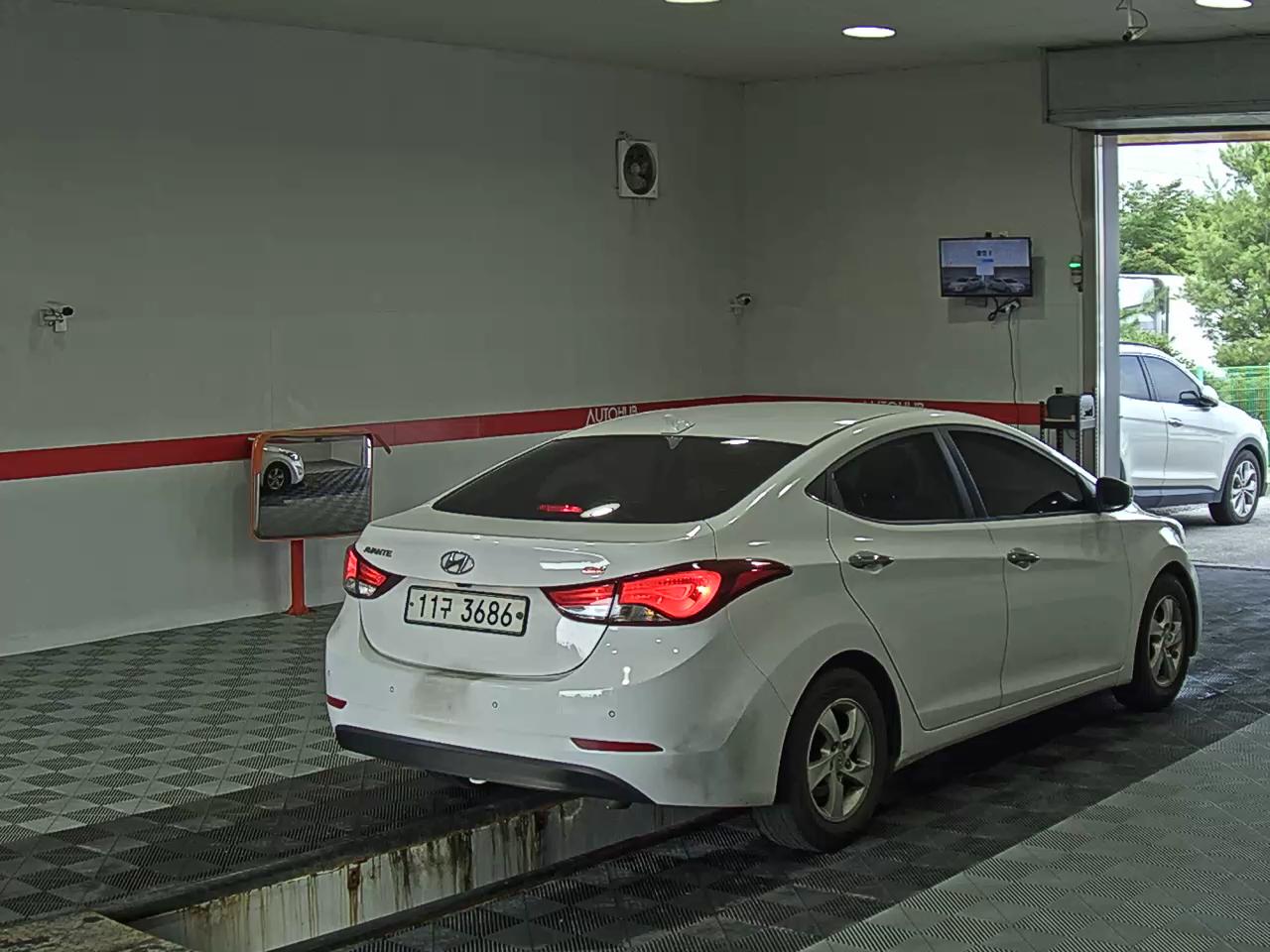 2016 - hyundai avante
