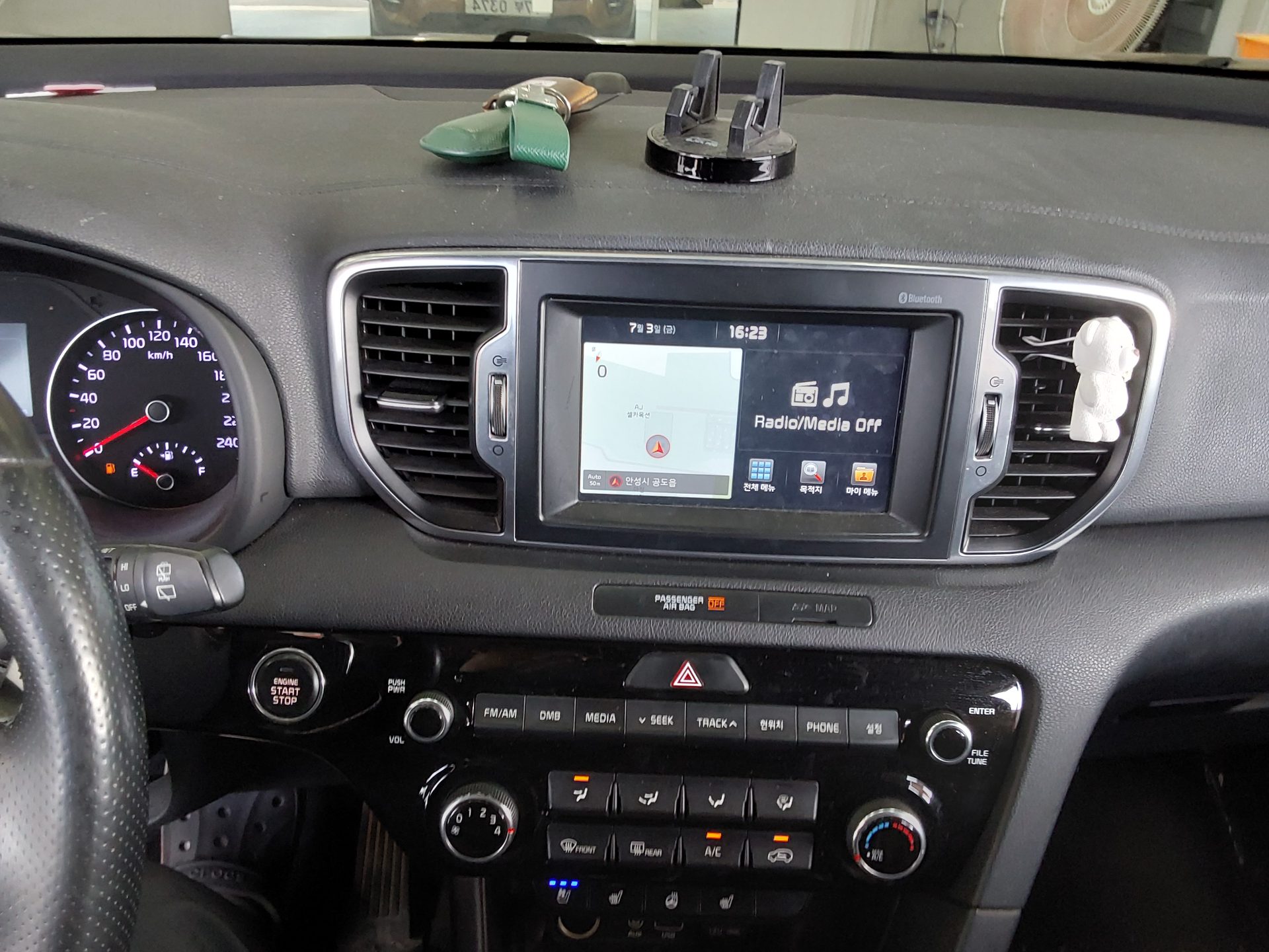 2016 - kia sportage