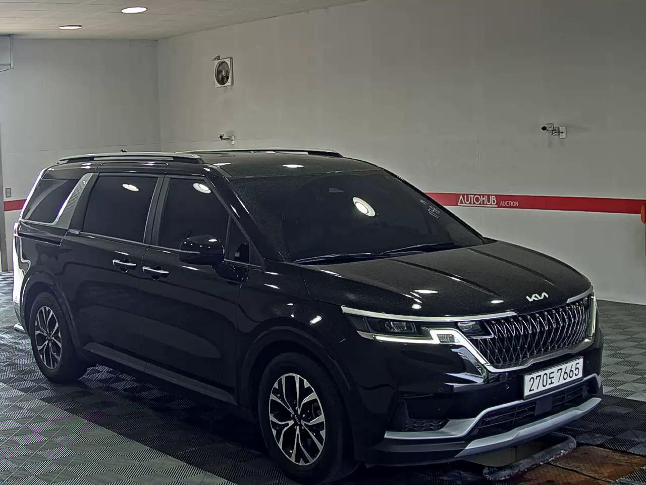 2023 - kia carnival