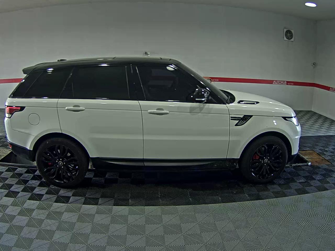 2016 - land rover range rover