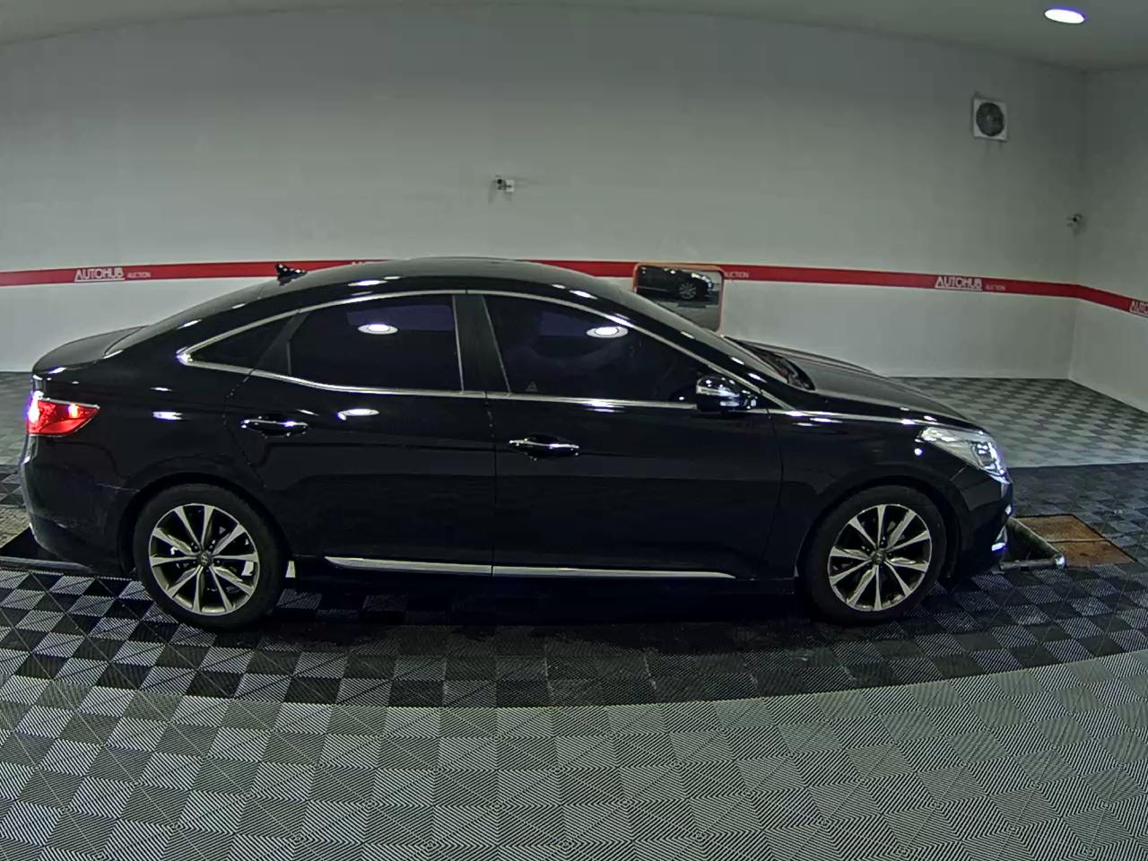2012 - hyundai grandeur