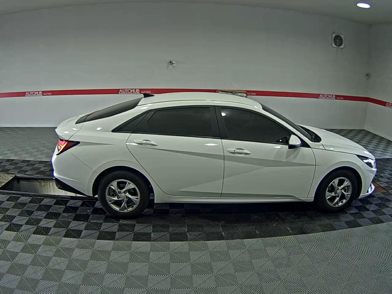 2021 - hyundai avante