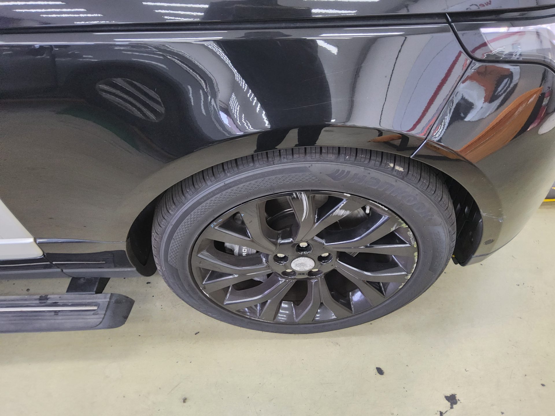 2018 - land rover range rover