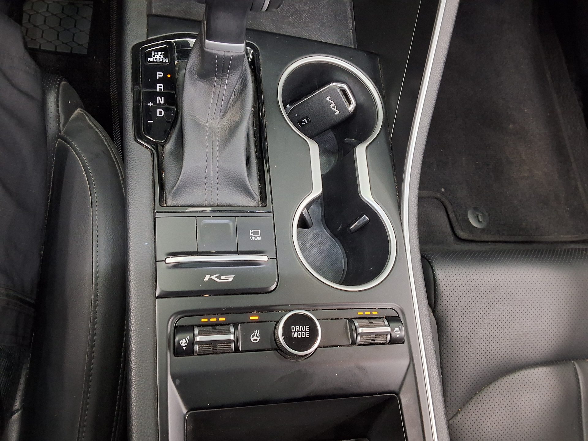 2022 - kia k5