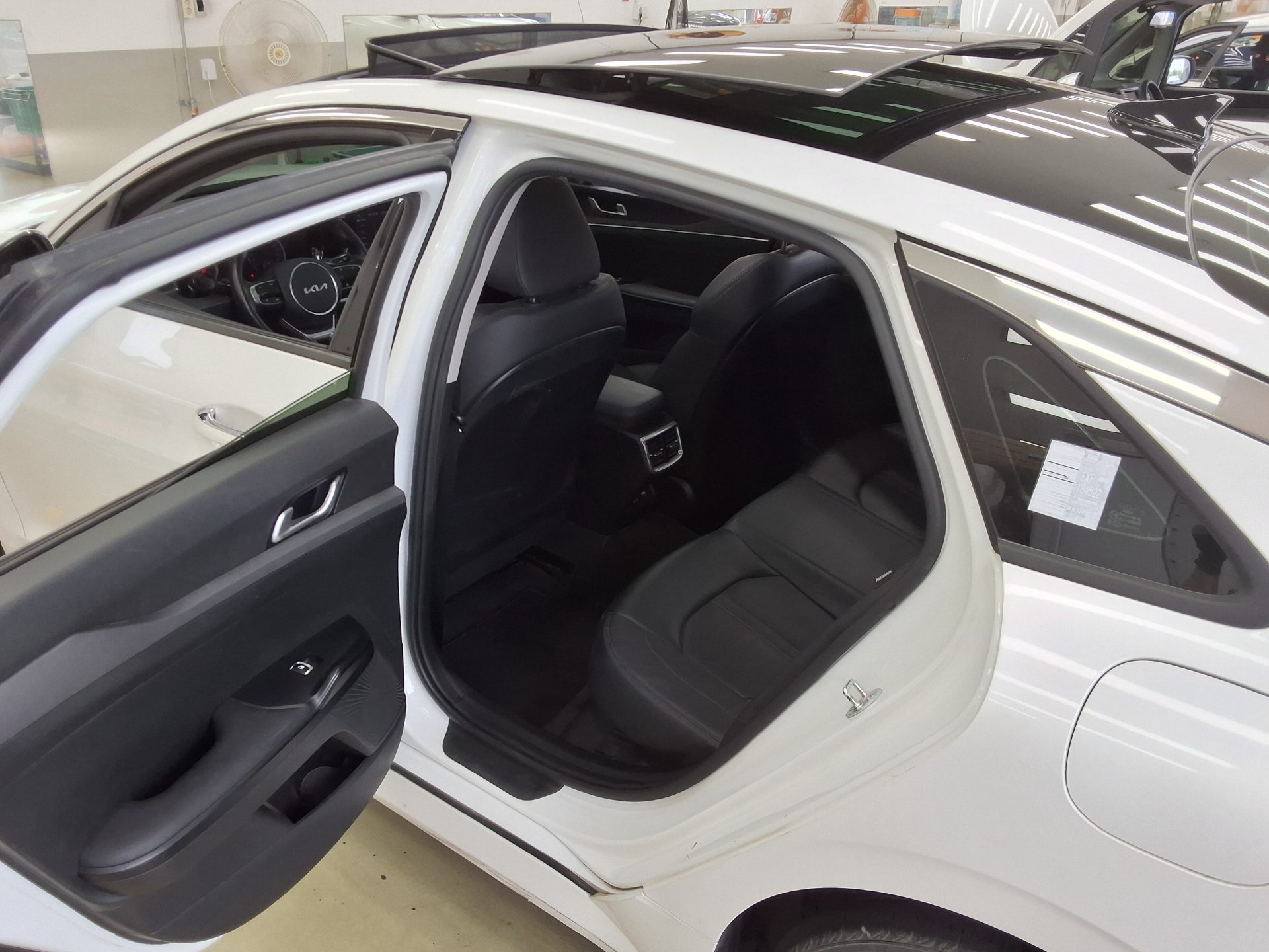 2022 - kia k5