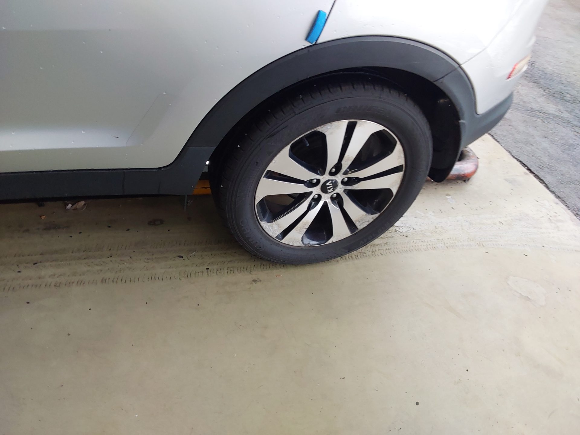 2012 - kia sportage