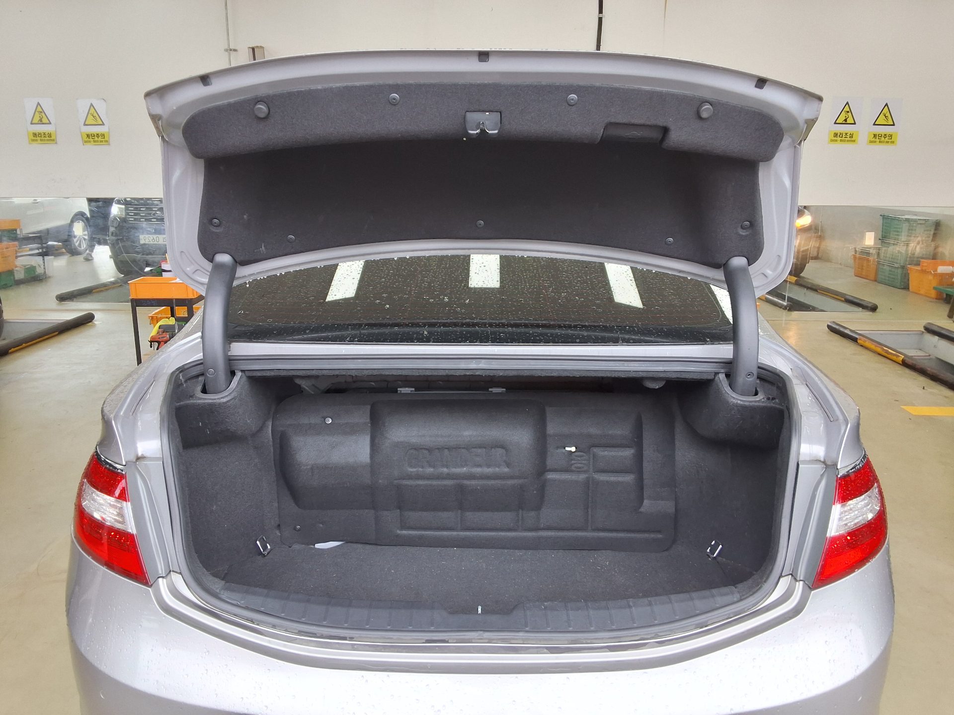 2012 - hyundai grandeur