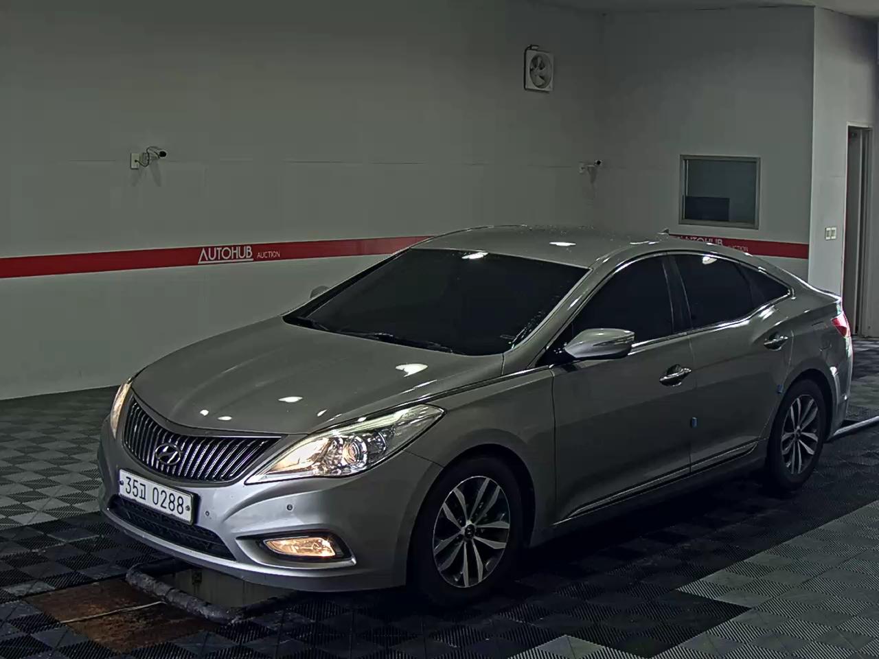 2012 - hyundai grandeur