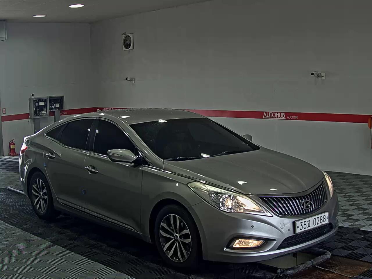 2012 - hyundai grandeur