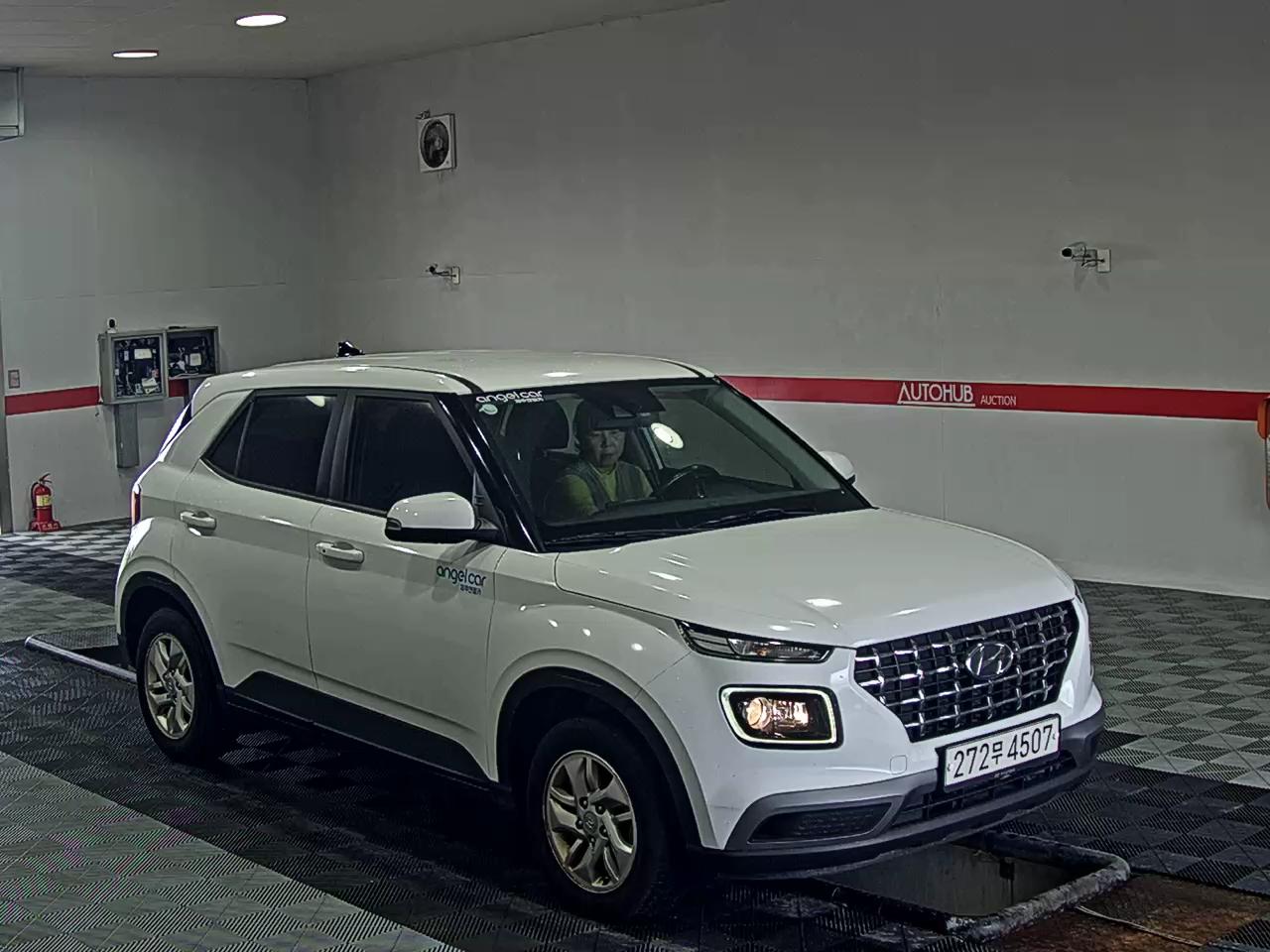 2021 - hyundai venue