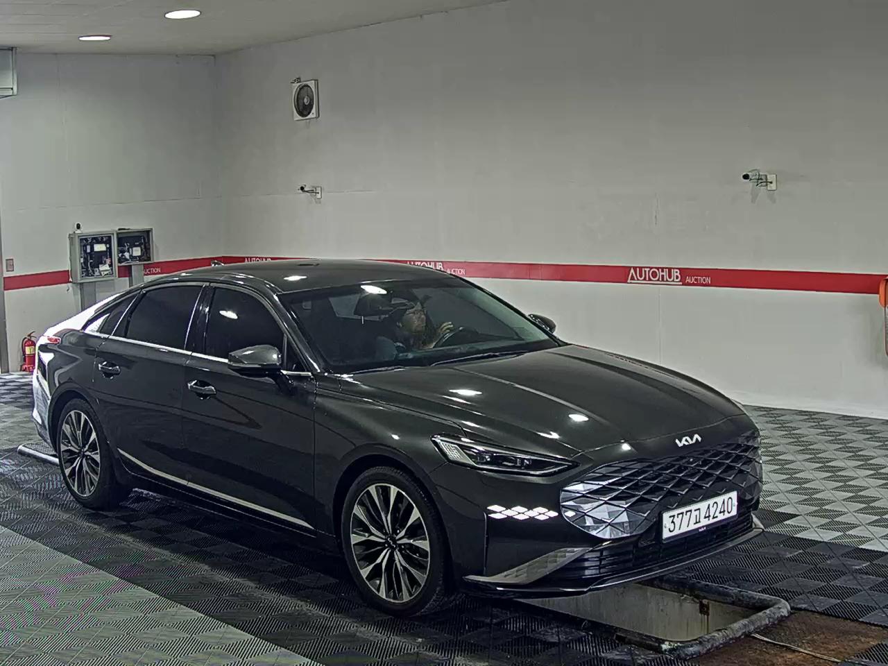 2022 - kia k8