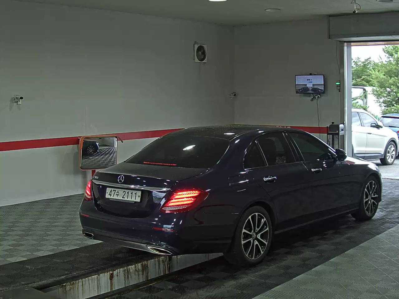 2017 - mercedes-benz e300