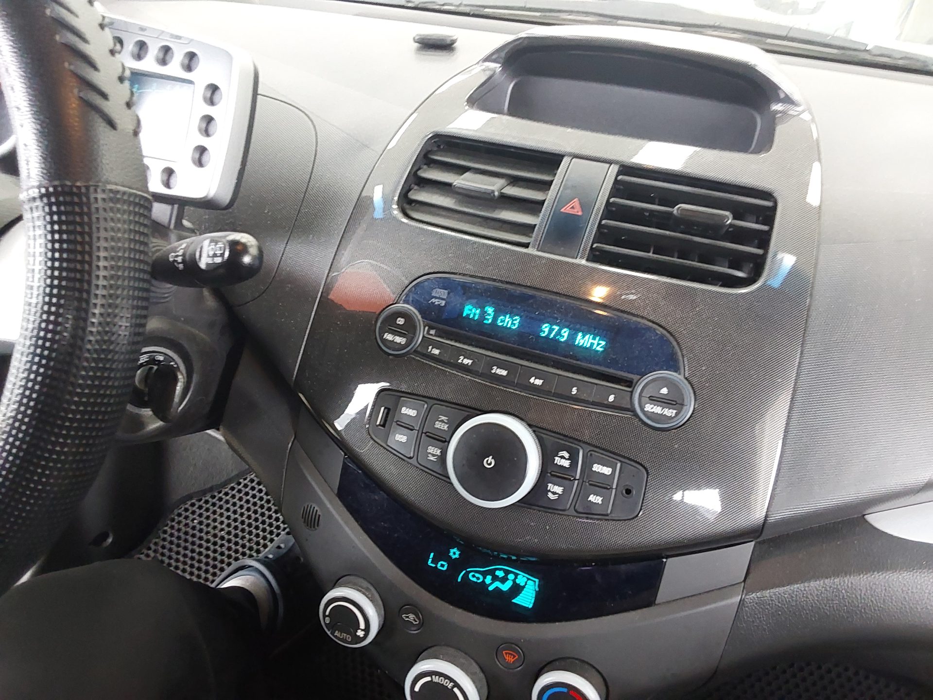 2011 - chevrolet matiz