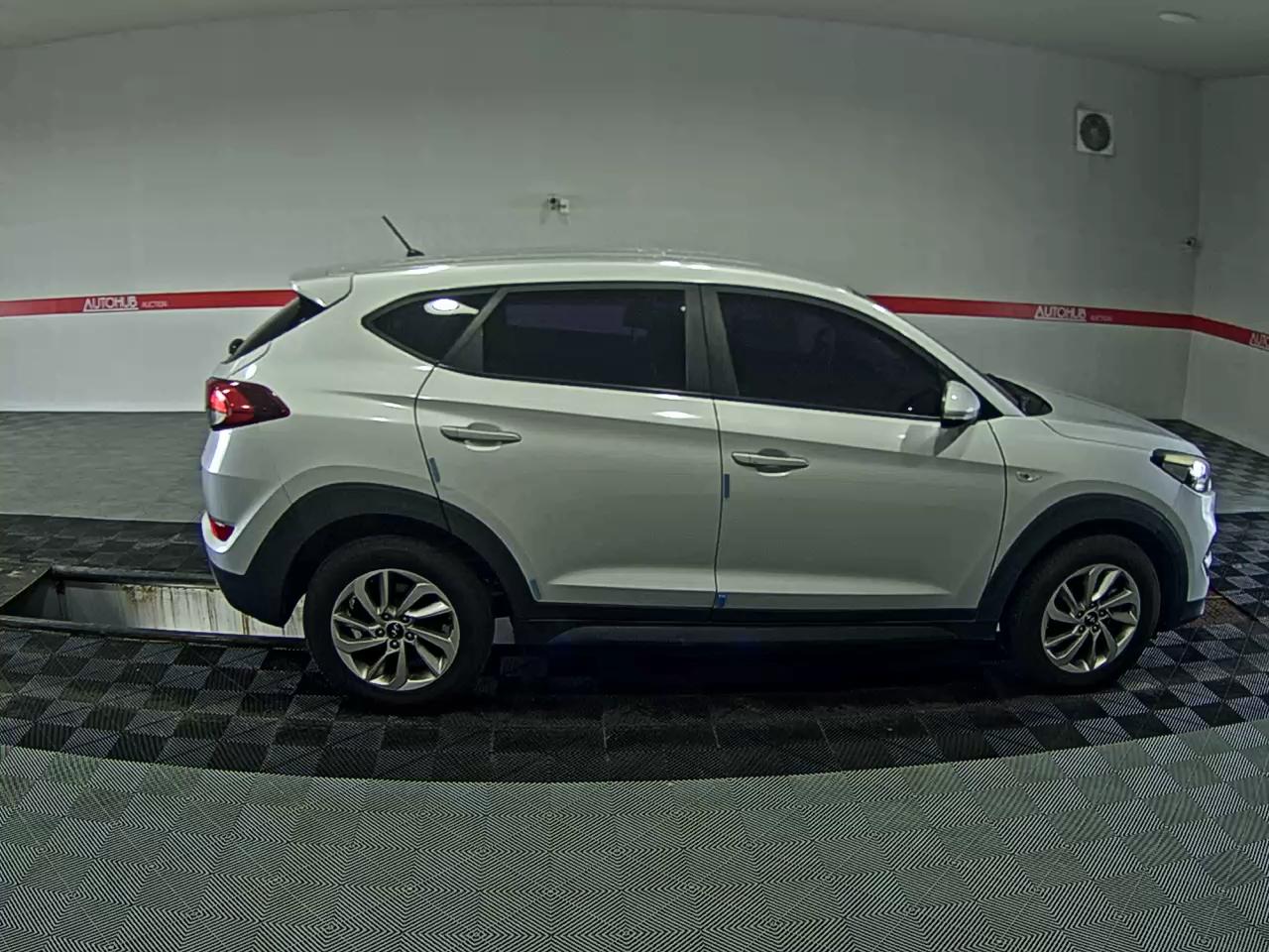 2017 - hyundai tucson