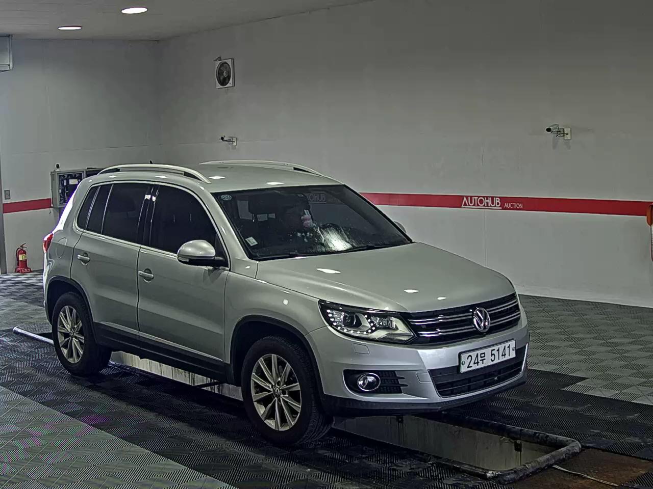 2013 - volkswagen tiguan