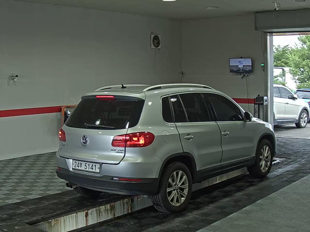 2013 - volkswagen tiguan