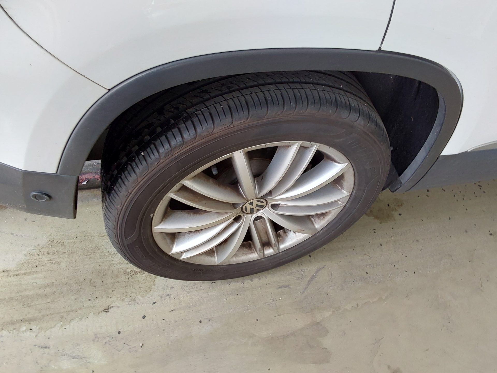 2016 - volkswagen tiguan