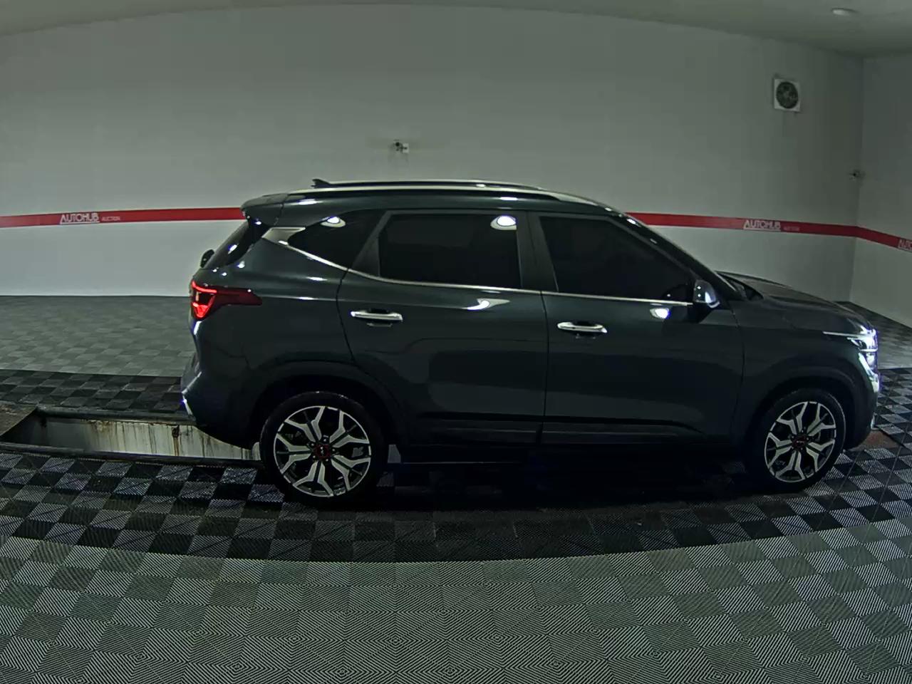 2023 - kia seltos