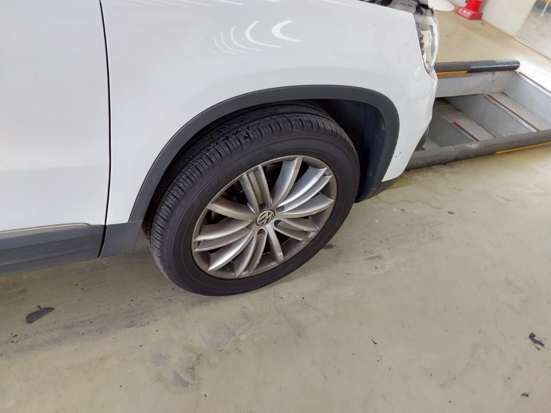 2016 - volkswagen tiguan