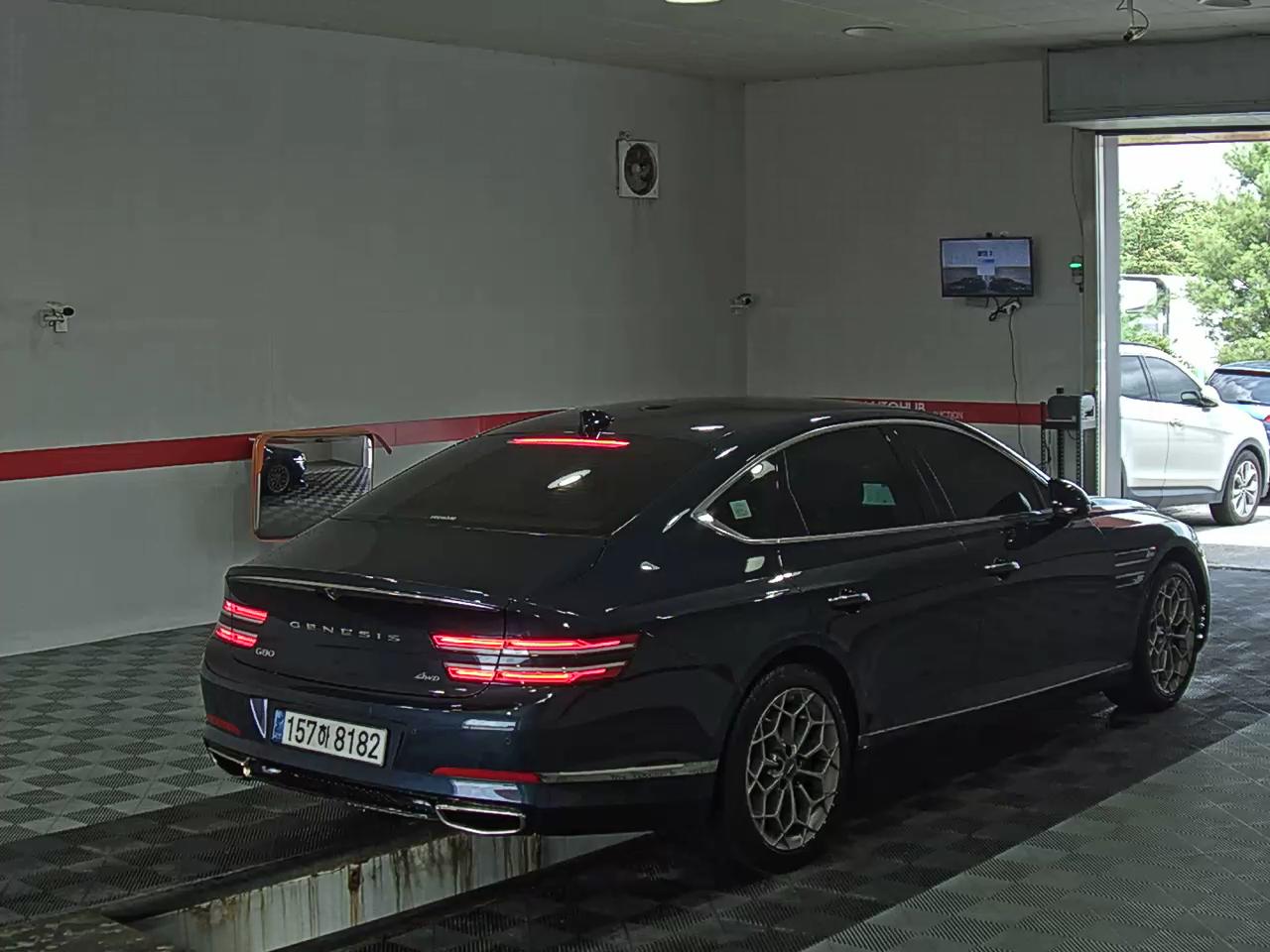 جينيسيس جينيسيس G80 2022 دفع رباعي BASE