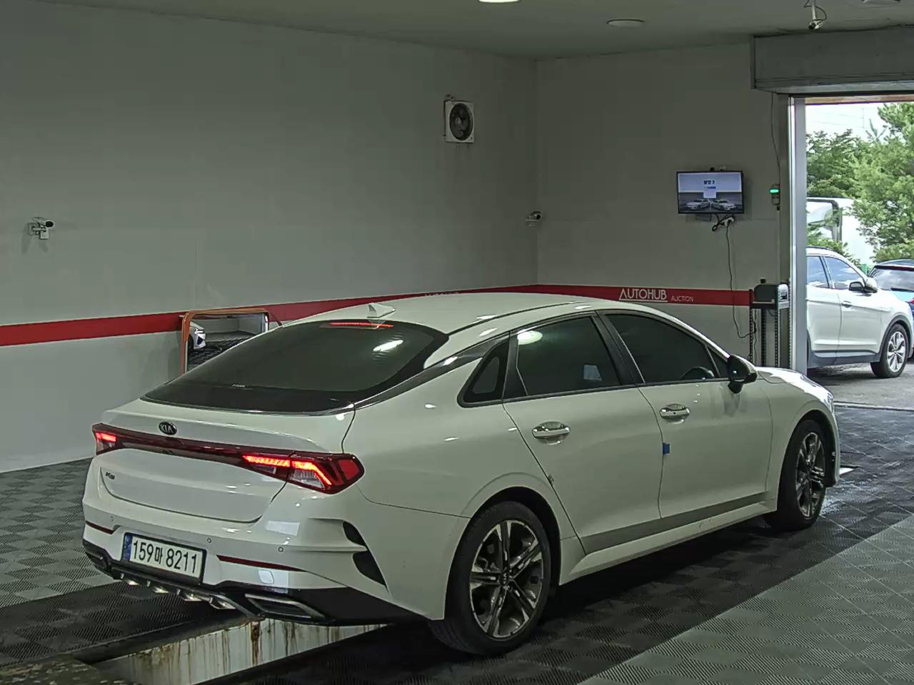2021 - kia k5