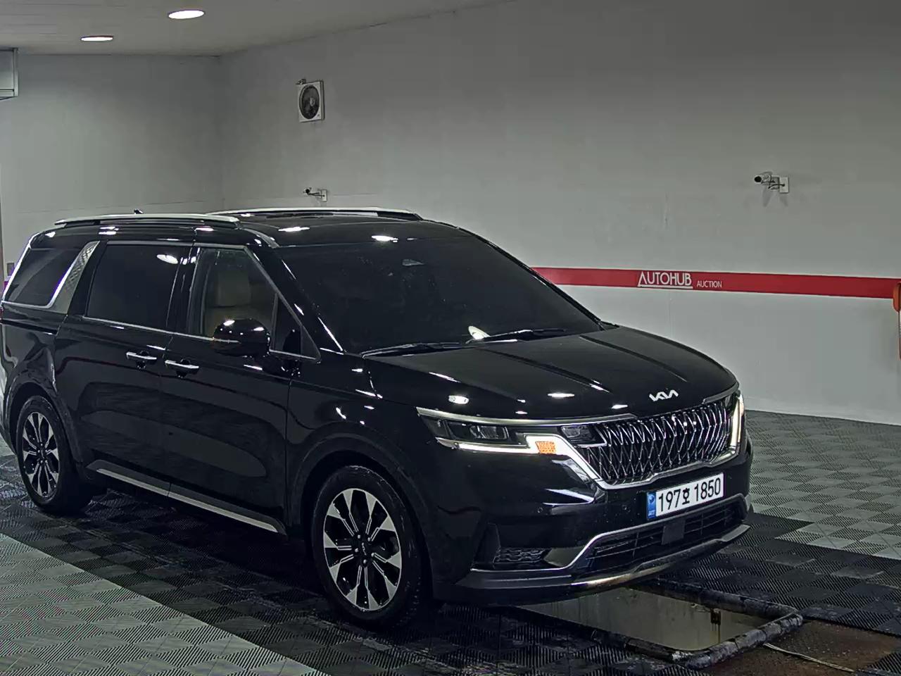 2023 - kia carnival