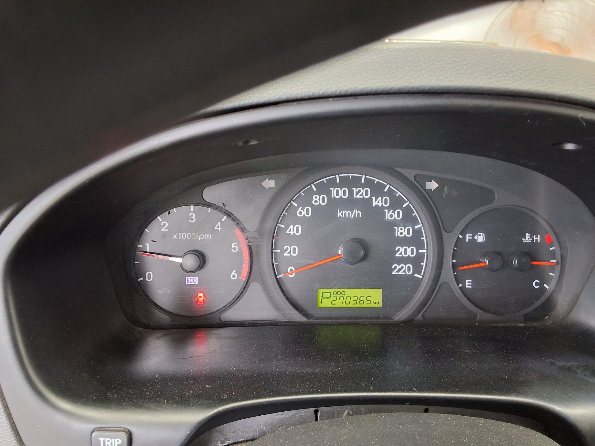 2012 - hyundai grand starex