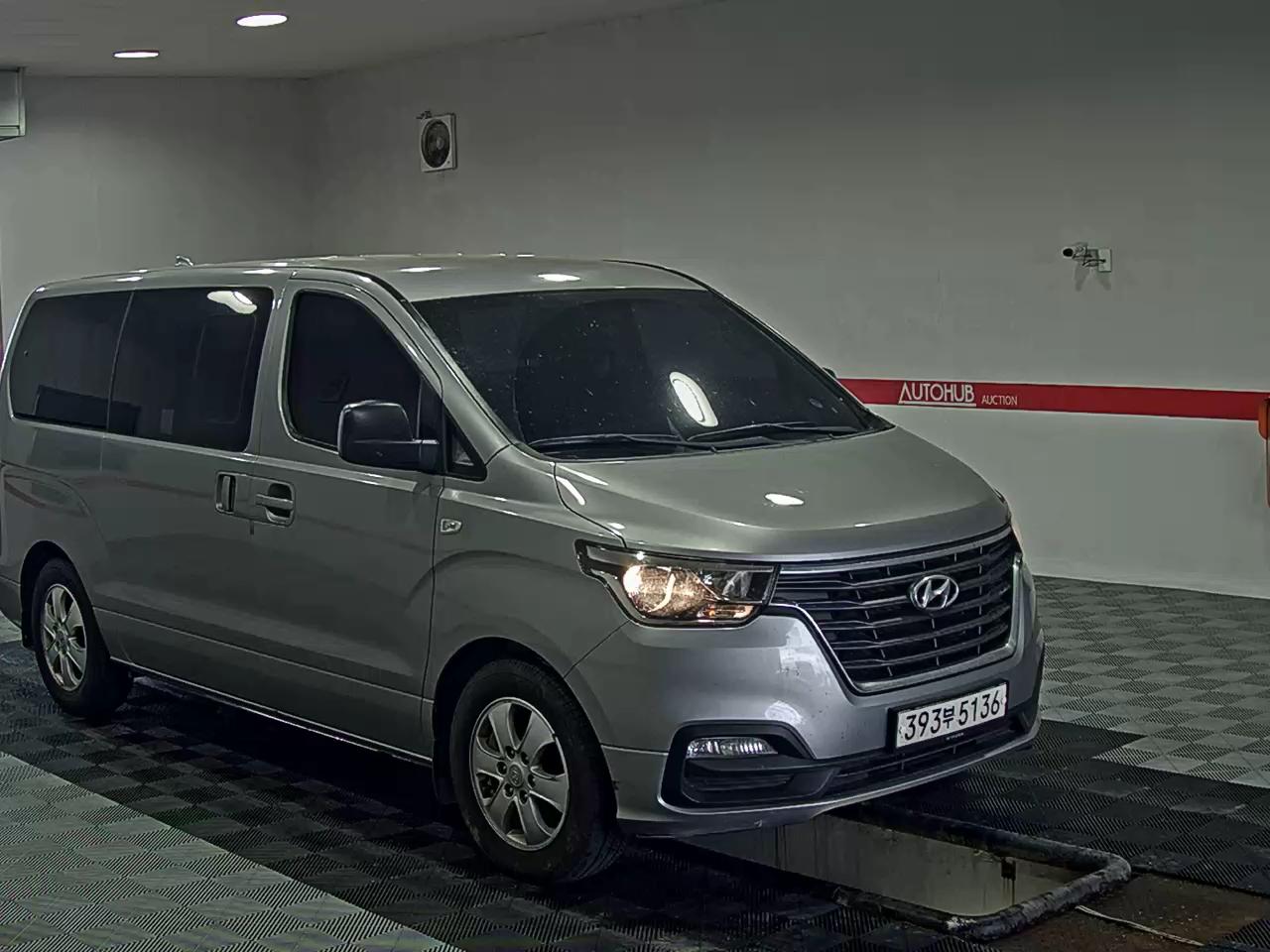 2018 - hyundai grand starex