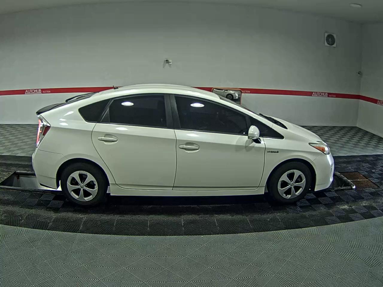 2012 - toyota prius