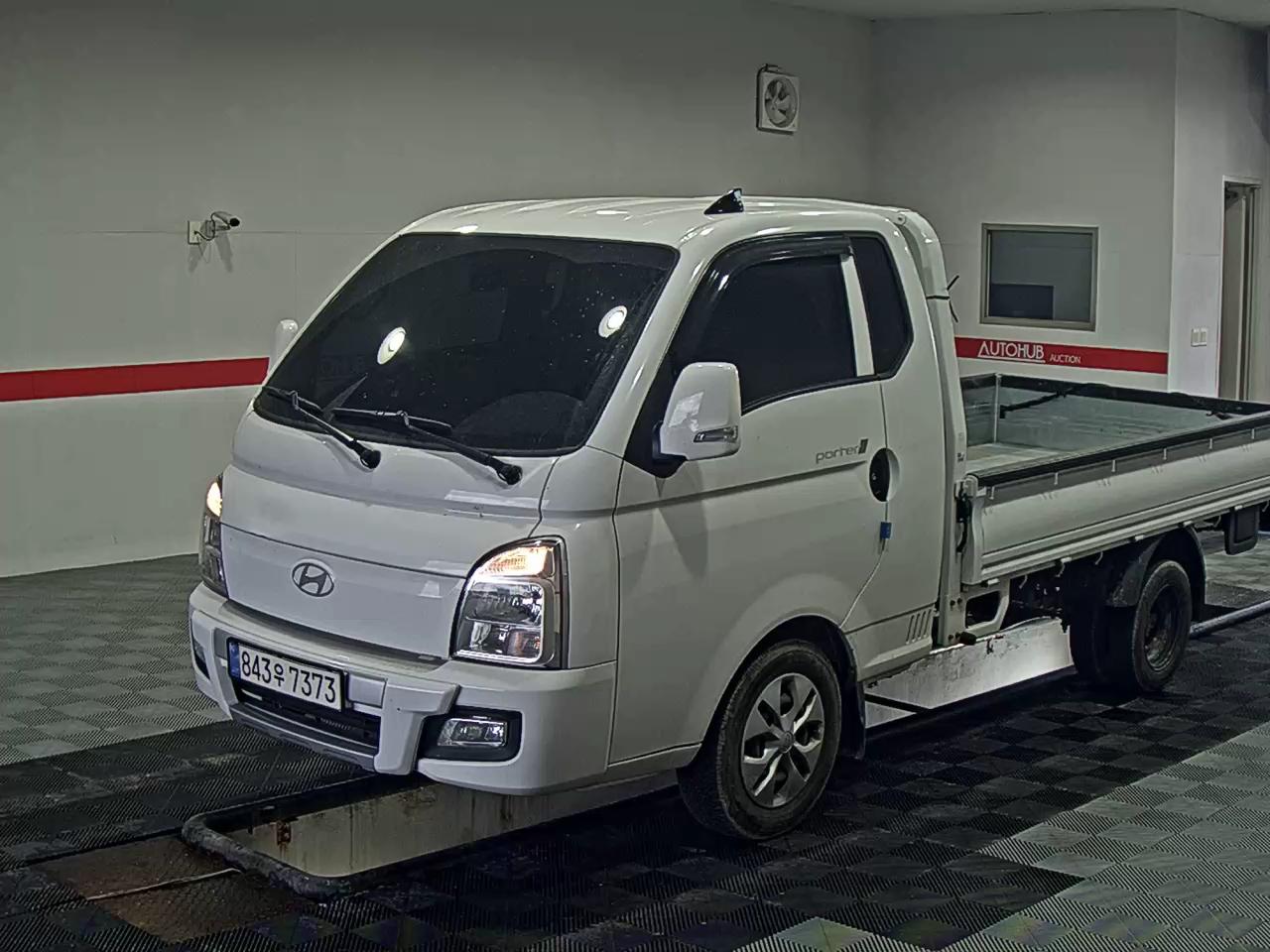 HYUNDAI PORTER II SUPER CAB EXTRA WHEELBASE