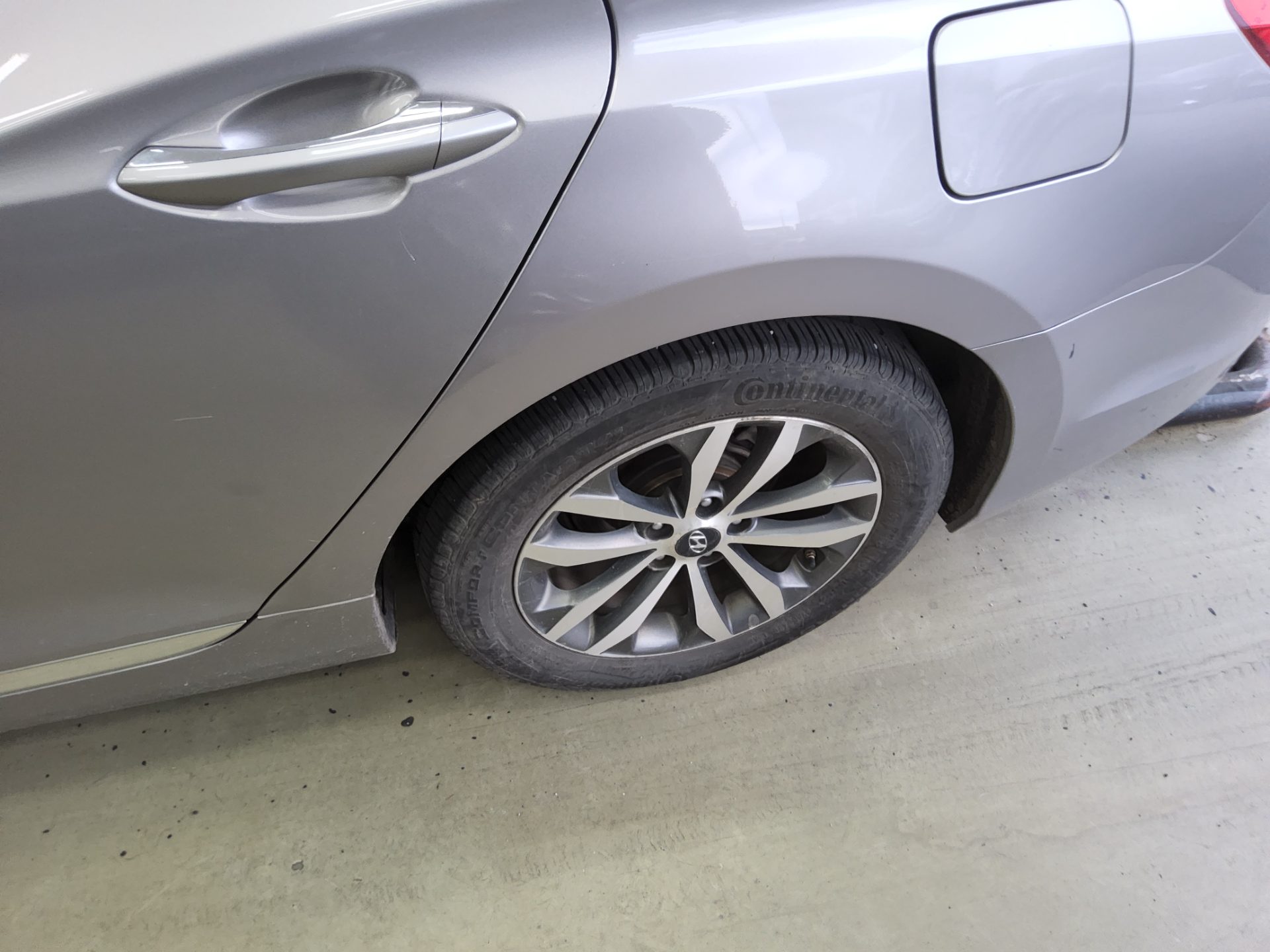 2011 - hyundai grandeur