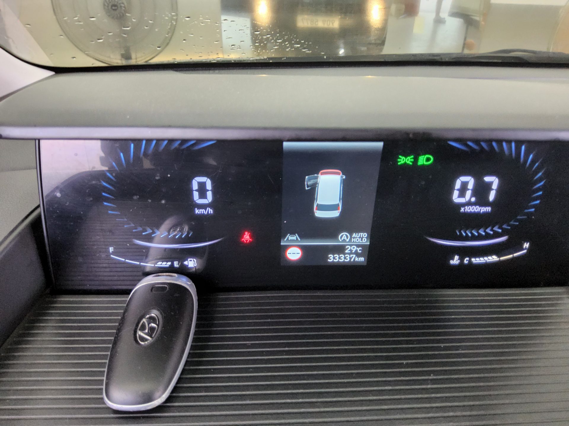 2022 - hyundai staria