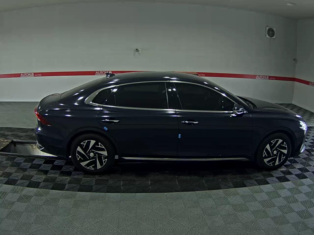 2022 - hyundai grandeur