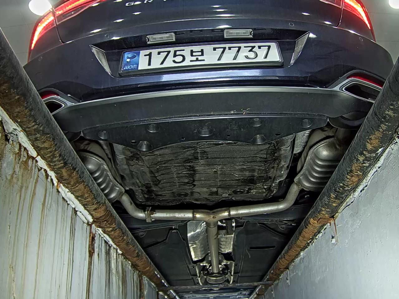 2022 - hyundai grandeur