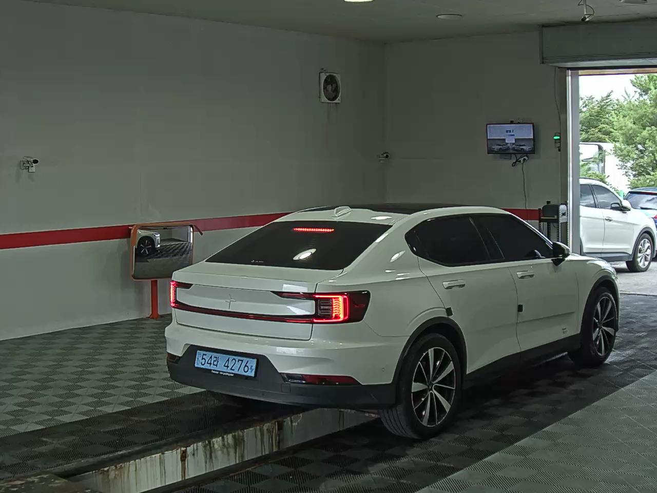 Polestar Polestar 2 2022 — صورة 13
