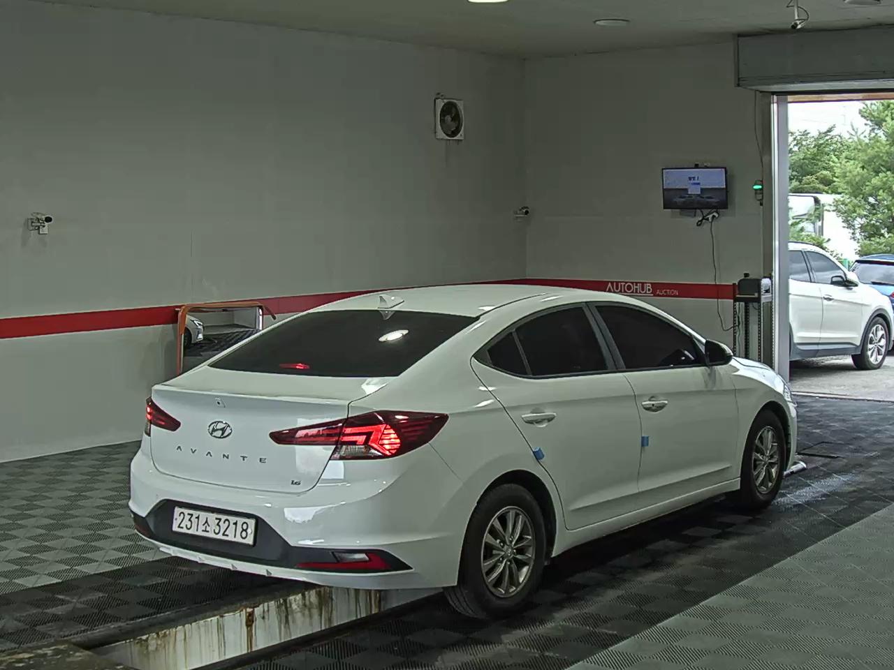 2020 - hyundai avante