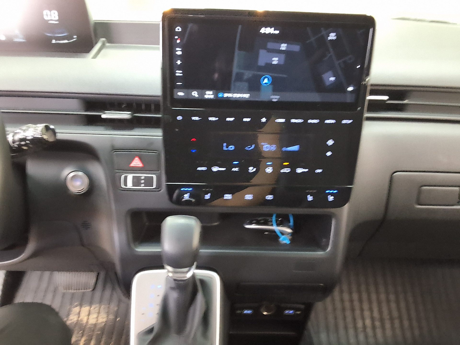 2022 - hyundai staria