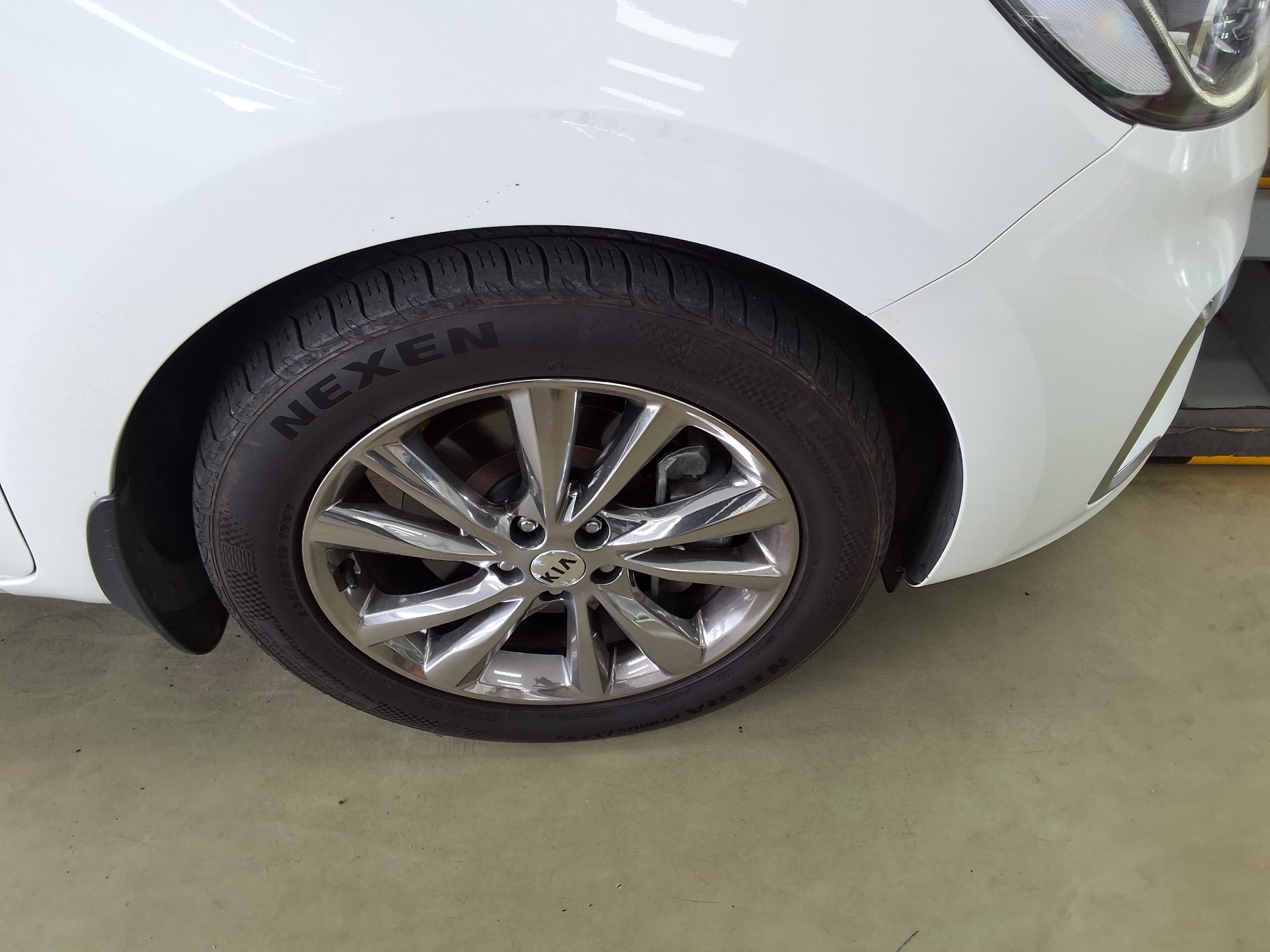 2019 - kia carnival
