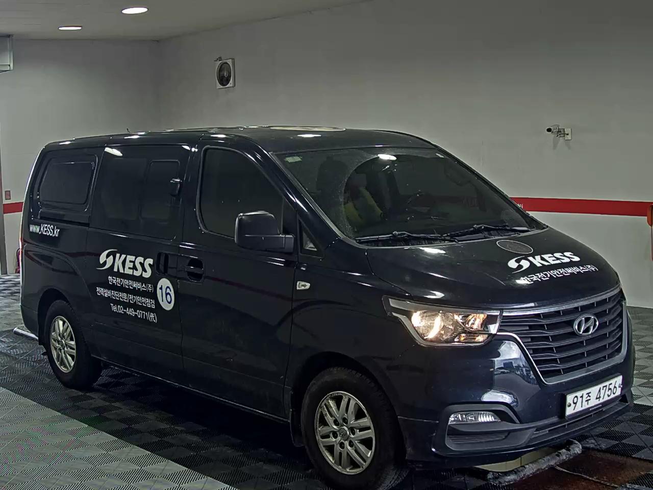 2019 - hyundai grand starex